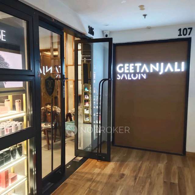 2 BHK Flat In Dlf Capital Greens For Sale  In Moti Nagar