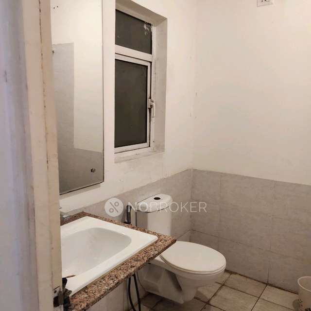 2 BHK Flat In Dlf Capital Greens For Sale  In Moti Nagar