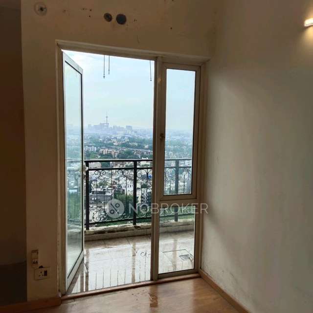 2 BHK Flat In Dlf Capital Greens For Sale  In Moti Nagar