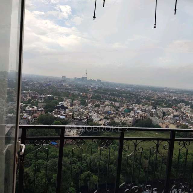 2 BHK Flat In Dlf Capital Greens For Sale  In Moti Nagar