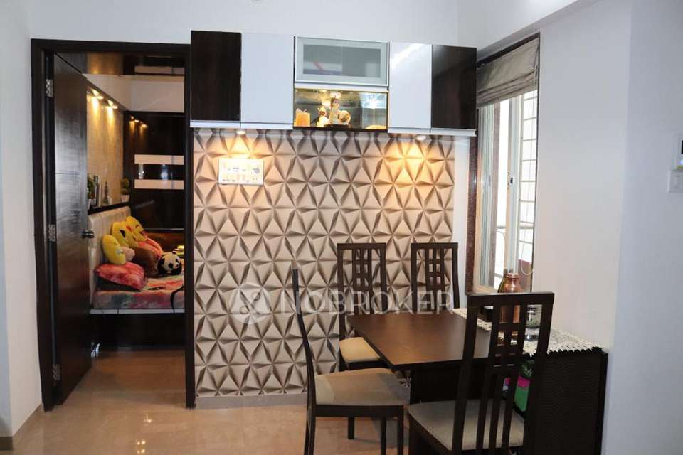 Single Room for Female In 2 BHK  In Venkatesh Graffiti Elan In  Keshav Nagar, 