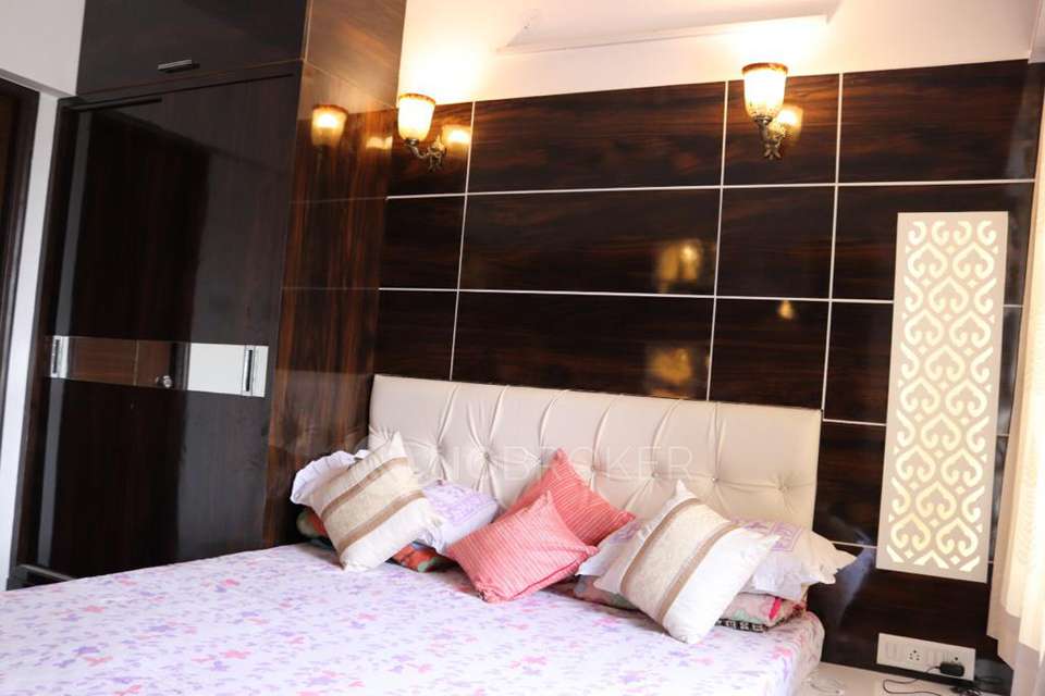 Single Room for Female In 2 BHK  In Venkatesh Graffiti Elan In  Keshav Nagar, 