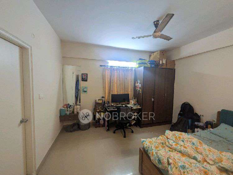 Single Room for Female In 3 BHK  In Balaji Elagence, S V Road In Balaji Elegance