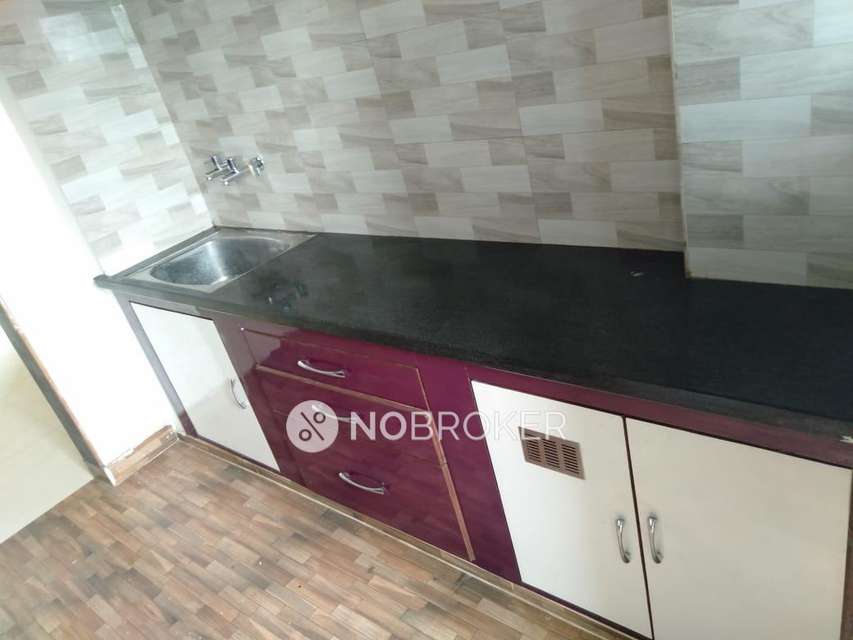 4+ BHK Flat For Sale  In Kukatpally