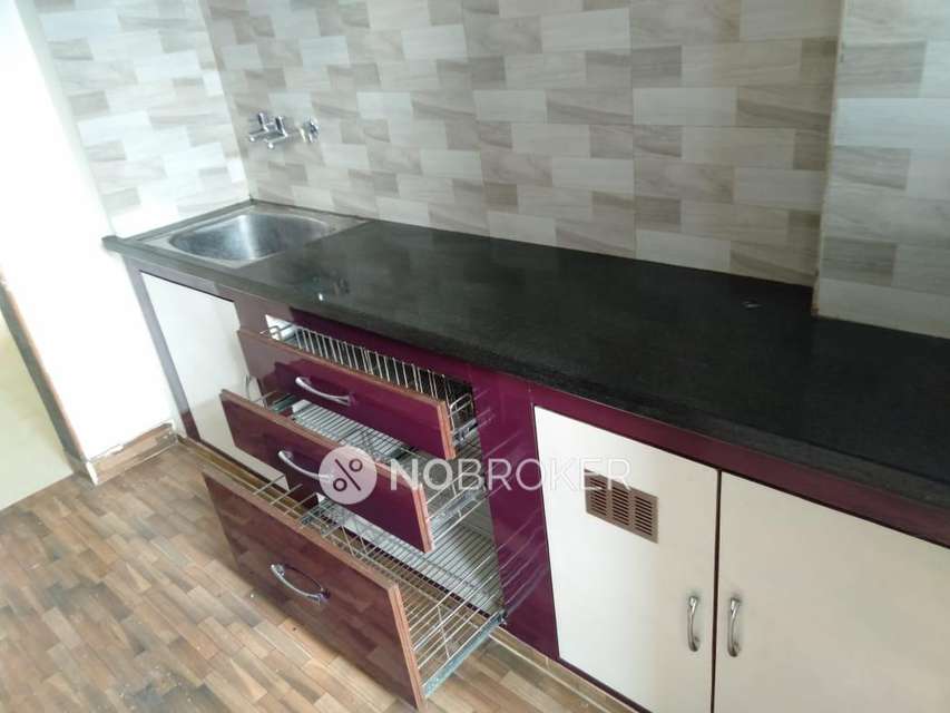 4+ BHK Flat For Sale  In Kukatpally