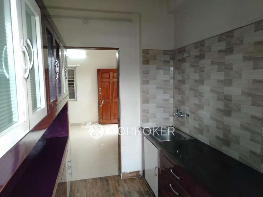4+ BHK Flat For Sale  In Kukatpally