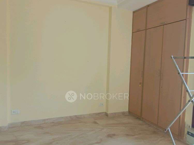 3 BHK Flat In Chittaranjan Park for Rent  In Chittaranjan Park, New Delhi