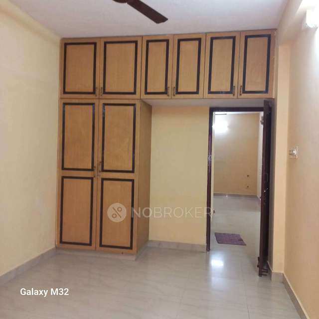2 BHK Flat In Sathiya Narayanan Apartment  for Rent  In 1181, 3rd Ave, Indira Nagar, Adyar, Chennai, Tamil Nadu 600020, India