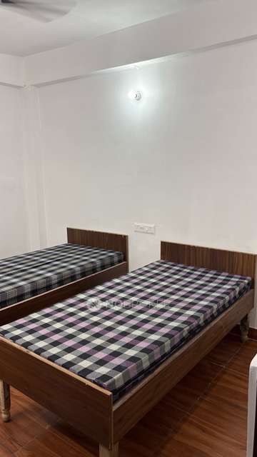 1 RK Flat In Standalone Building  for Rent  In Sector 135