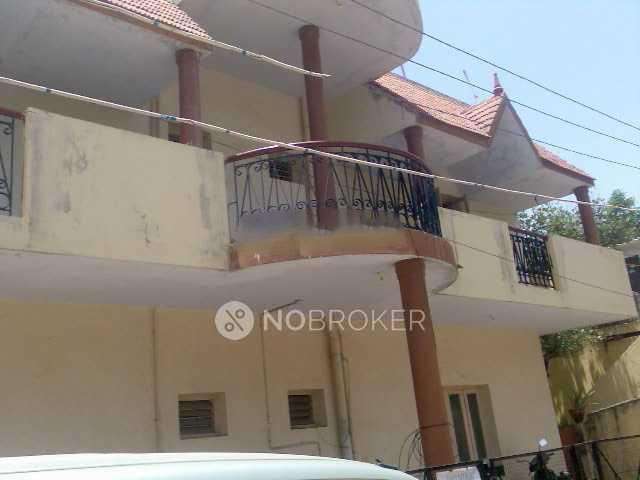 2 BHK Flat In Sreelatha Apartment For Sale  In Manapakkam