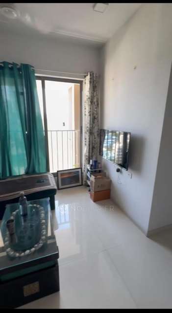 1 BHK Flat In Kolte Patil Vaayu, Dahisar West For Sale  In Dahisar West