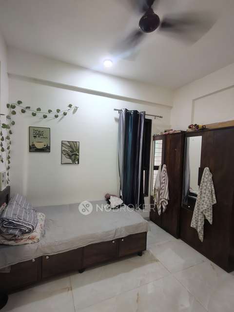 Shared Room for Female In 2 BHK  In Serenity Ville In Hadaspar
