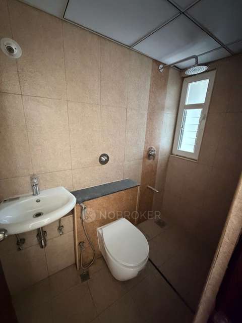 1 RK Flat In Purvankara for Rent  In Purvankara Sells Office