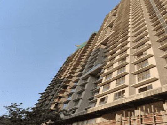 Shared Room for Male In 2 BHK  In Uk Redion  In Kandivali East