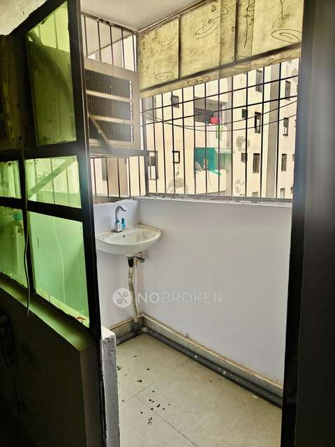 1 BHK Flat In Crossings Chitravan for Rent  In Nai Basti Dundahera