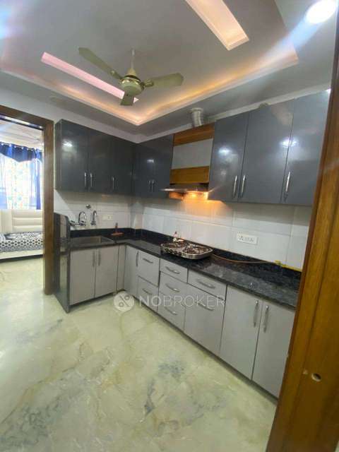 4+ BHK Flat For Sale  In Rohini
