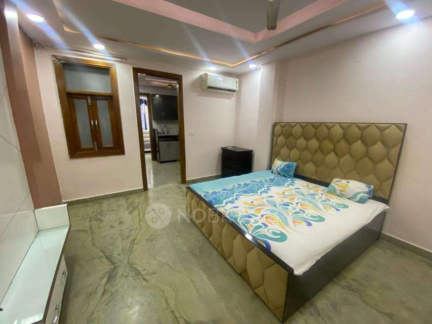 4+ BHK Flat For Sale  In Rohini