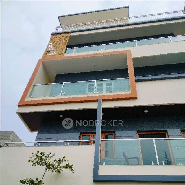 2 BHK Flat In Standone Building for Rent  In Hulimangala