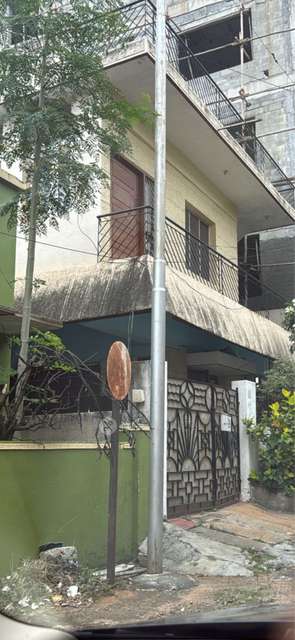 4+ BHK House For Sale  In Halasuru