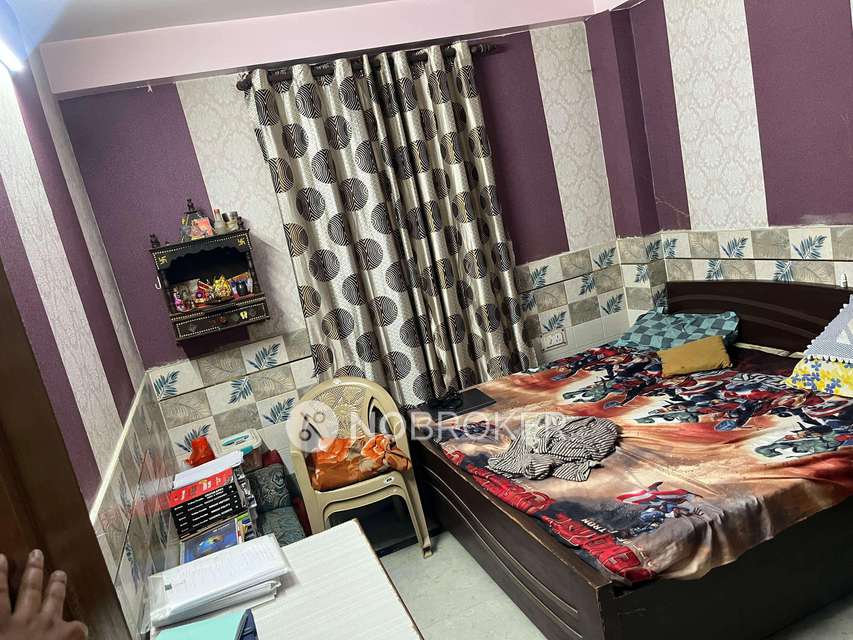 2 BHK Flat In Apartment For Sale  In Mayur Vihar