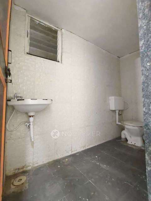 Shop in Narhe, Pune for sale 