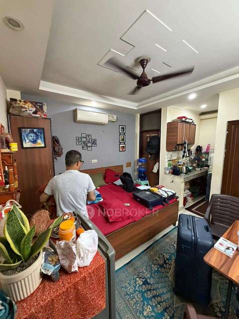 1 RK House for Rent  In Dlf Phase 3