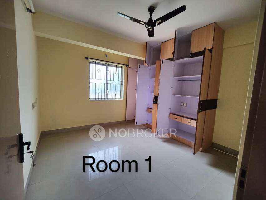 3 BHK Flat In Sri Gurunandanam Apartments For Sale  In Sri Gurunandanam Apartments