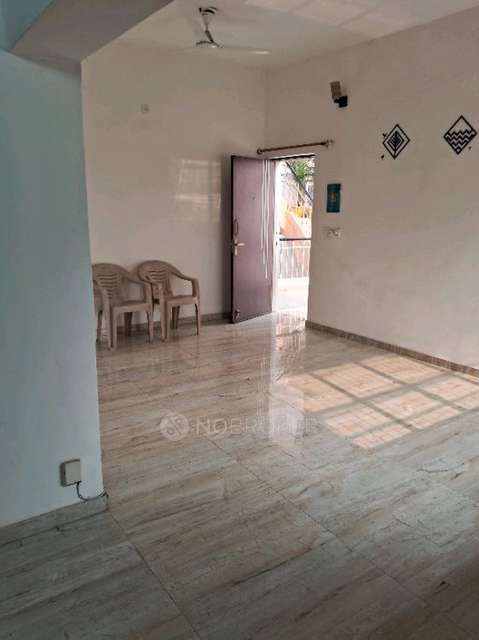 3 BHK Flat In Deshbandhu Apartments Kalkaji For Sale  In Kalkaji