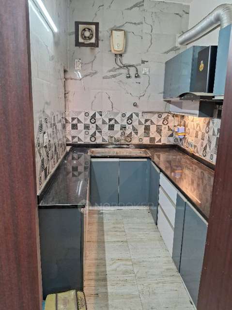 3 BHK Flat In Deshbandhu Apartments Kalkaji For Sale  In Kalkaji