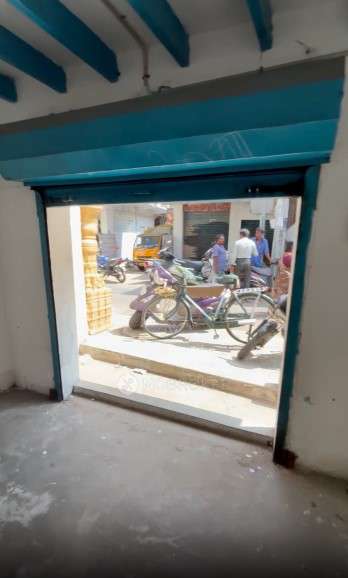 Commercial Property in Pe Koil West Mada St, Chennai for Rent 