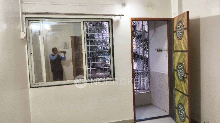 2 BHK Flat In 196 Bhagirath Housing Society, Krishnanagar, Near Police Line, Chinchwad Pune-411019 for Rent  In Building No 19, Bhagirath Housing Society Krishnanagar Police Line