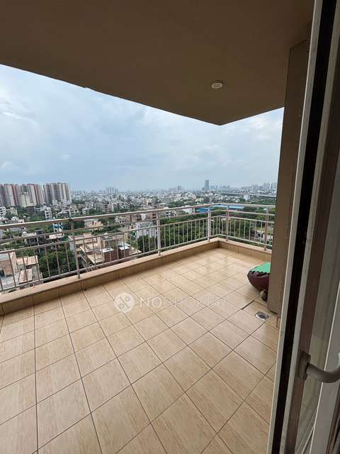 4 BHK Flat In Puri Diplomatic Greens for Rent  In , Sector 111,