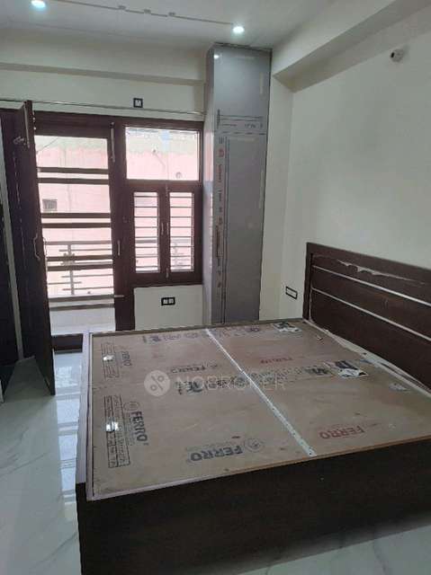 1 BHK House for Rent  In Sector 7