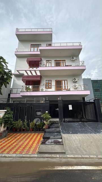 4 BHK House for Rent  In Sector Phi 3
