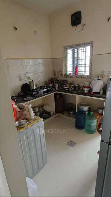 2 BHK Flat In Sri Vinayaka Towers For Sale  In Rameshwar Banda