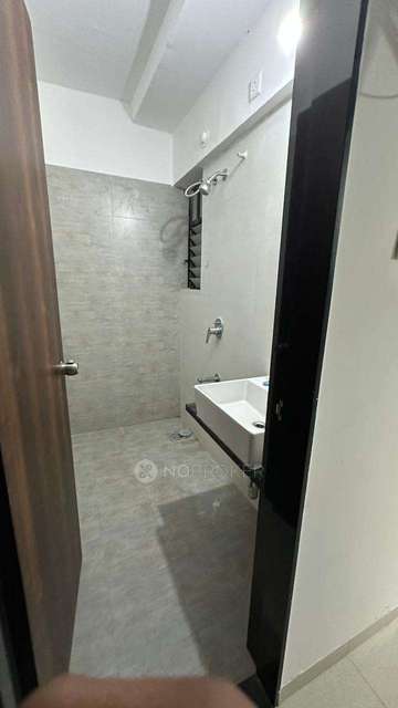 1 BHK Flat In Roshan Milestone for Rent  In Tathawade