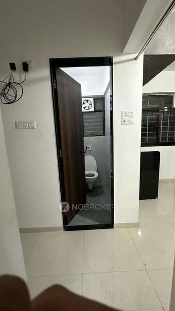 1 BHK Flat In Roshan Milestone for Rent  In Tathawade