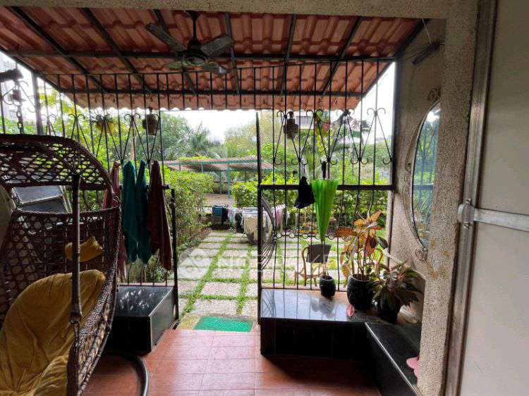 2 BHK Flat In Neelkanth Kingdom For Sale  In Ghatkopar West