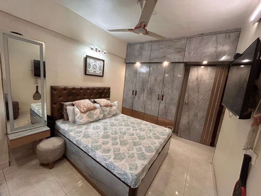 1 BHK Flat In Doordarshan Chs for Rent  In Goregaon