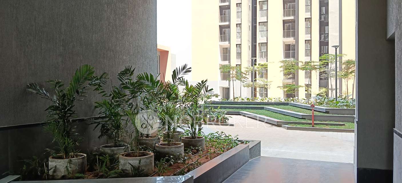 2 BHK Flat In Assetz Canvas And Cove For Sale  In Begur 