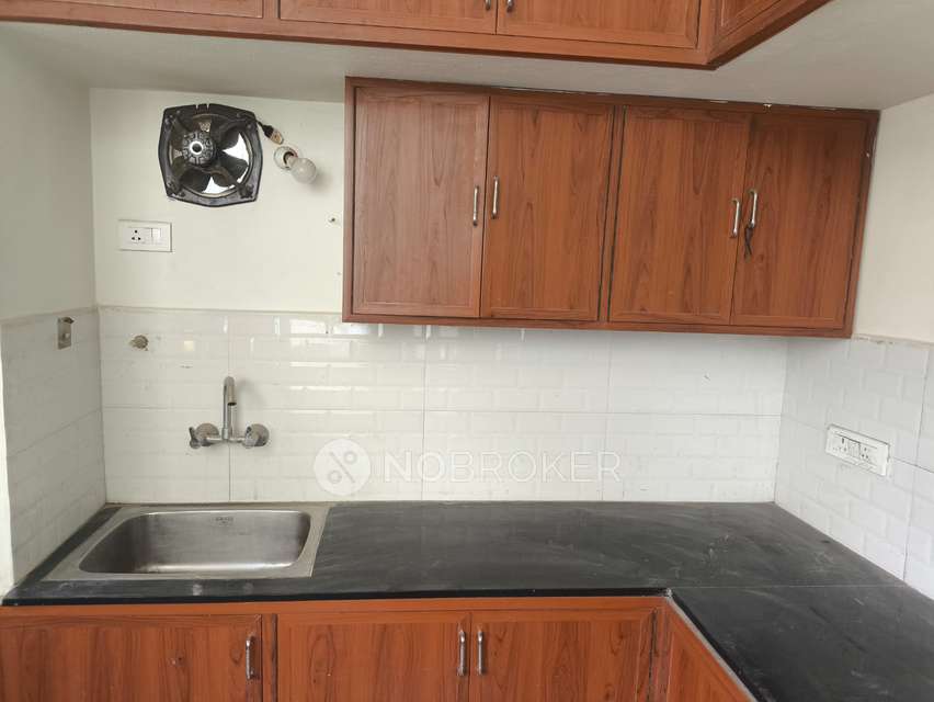1 RK Flat for Rent  In Thirumoolar Colony