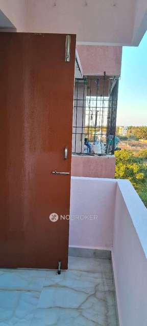 1 BHK Flat In Crsytal Park For Sale  In Manimangalam,