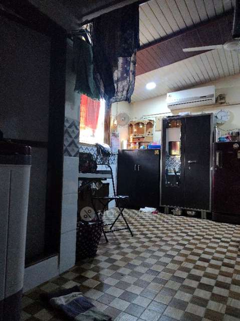 Shared Room for Male In 1 RK  In A, Anjeer Wadi, Thakkar Estate, Byculla, Mumbai, Maharashtra 400010, India