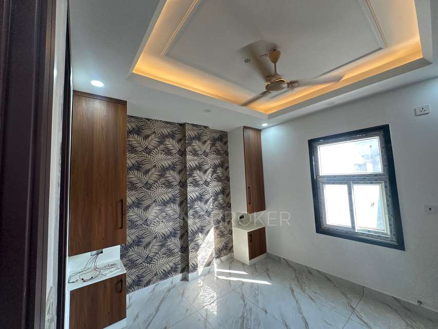 3 BHK Flat In Apartment for Rent  In Madhu Vihar