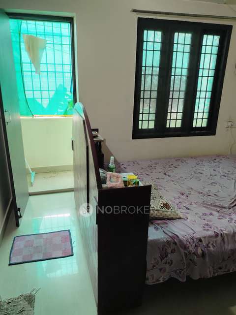 2 BHK Flat In Pratham Apartment  For Sale  In Pallikaranai