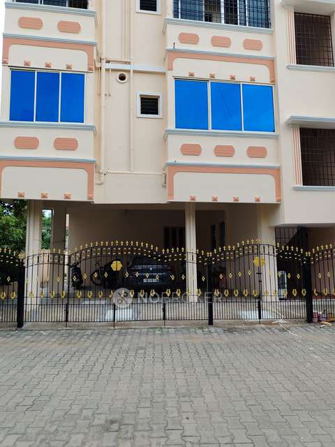2 BHK Flat In Pratham Apartment  For Sale  In Pallikaranai