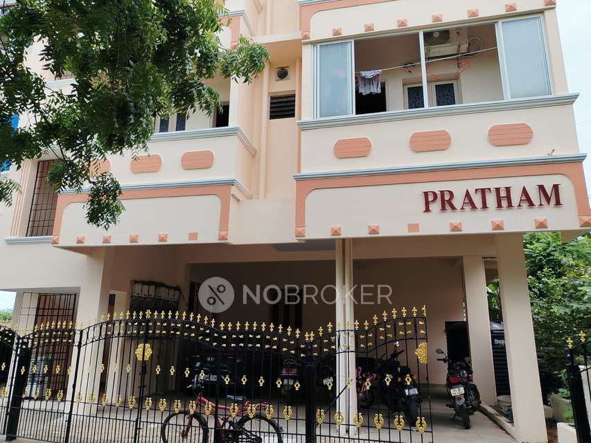 2 BHK Flat In Pratham Apartment  For Sale  In Pallikaranai