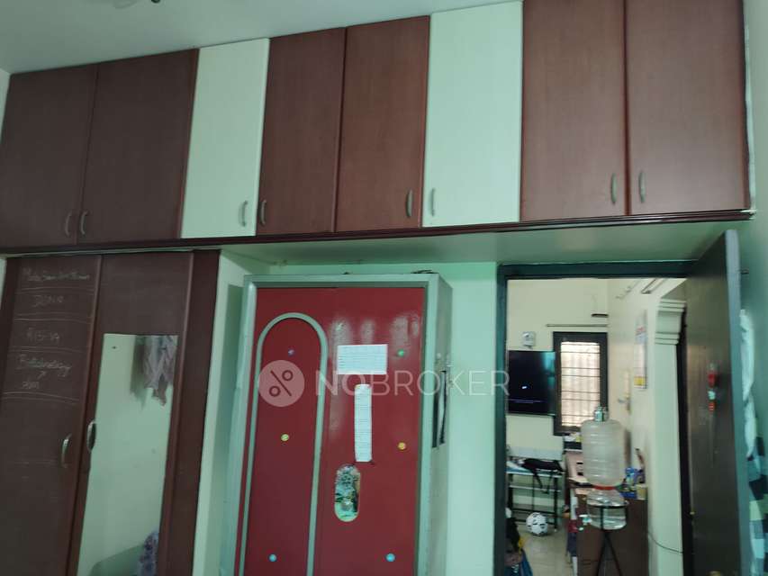 2 BHK Flat In Pratham Apartment  For Sale  In Pallikaranai