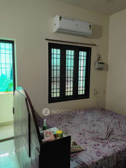2 BHK Flat In Pratham Apartment  For Sale  In Pallikaranai