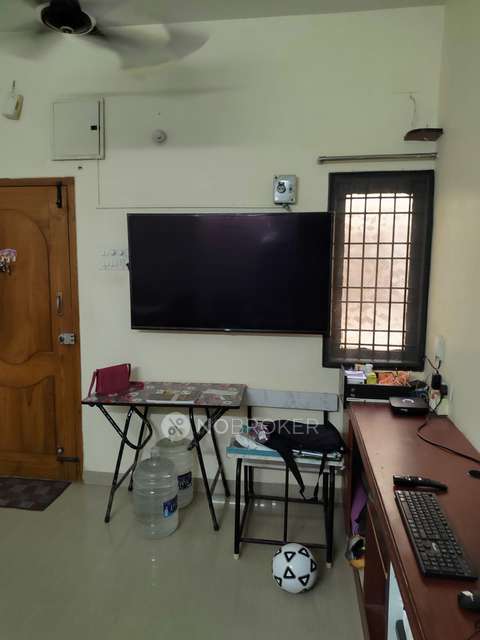2 BHK Flat In Pratham Apartment  For Sale  In Pallikaranai